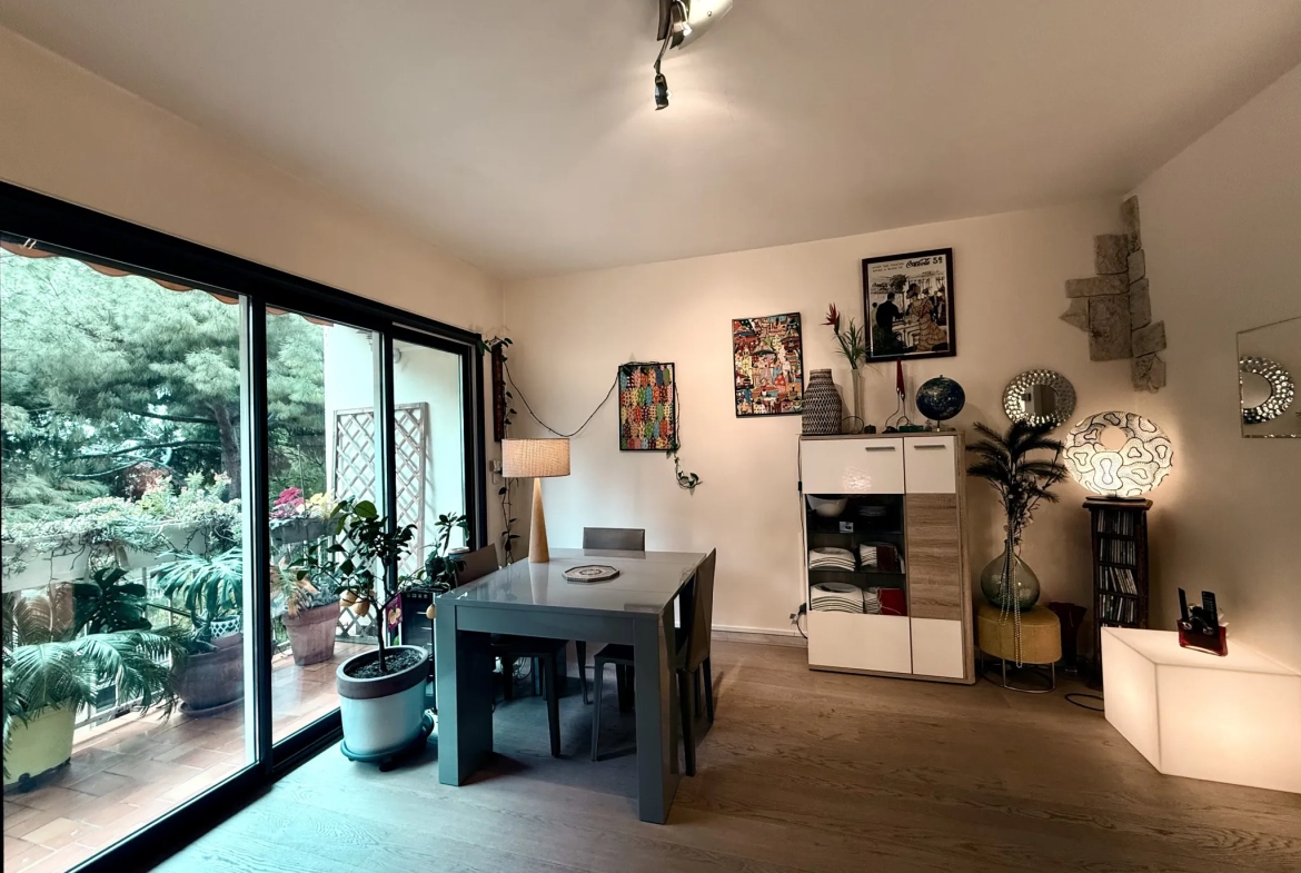 Appartement T3 rénové avec terrasse, parking à Montpellier 