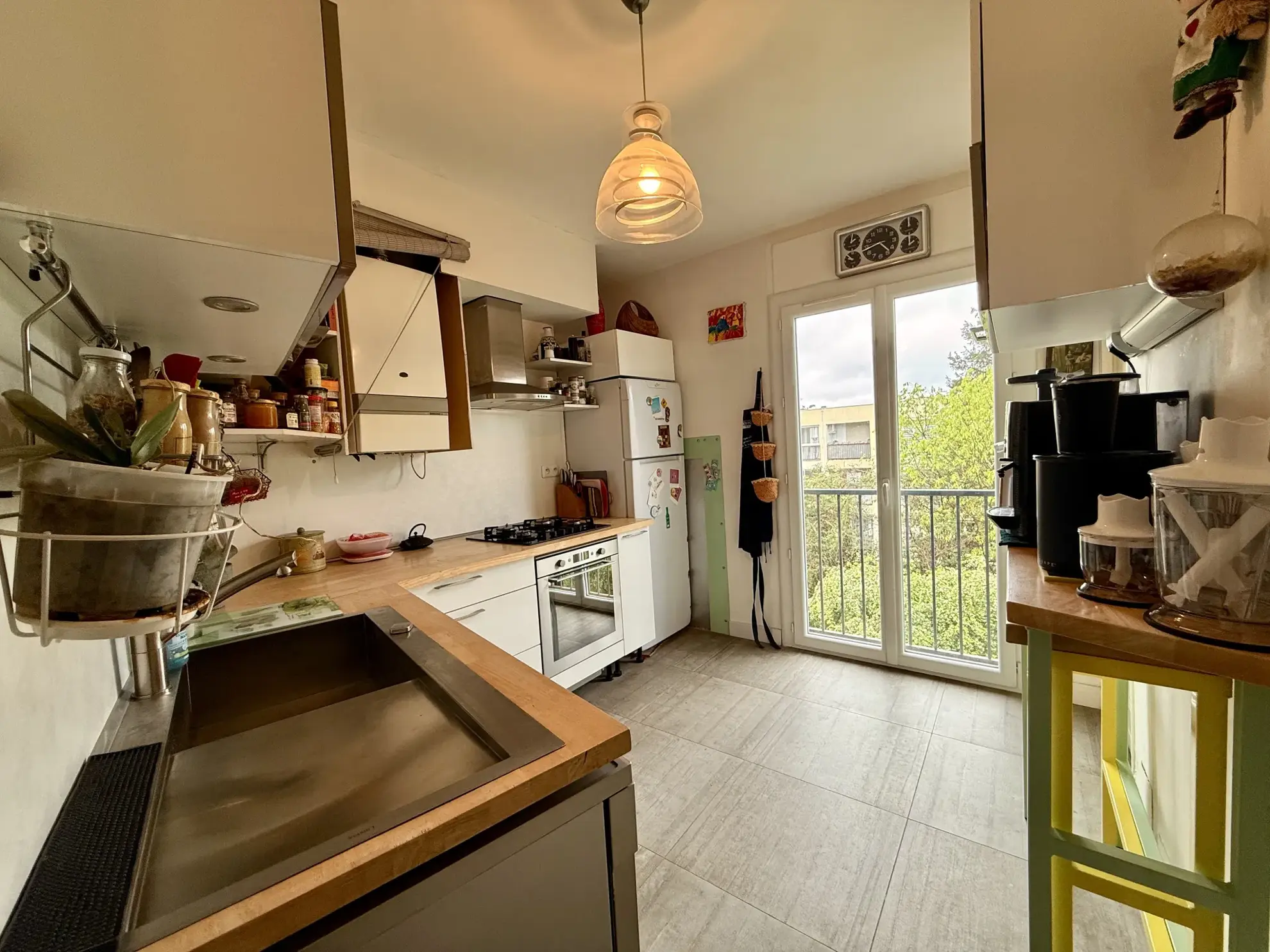 Appartement T3 rénové avec terrasse, parking à Montpellier 