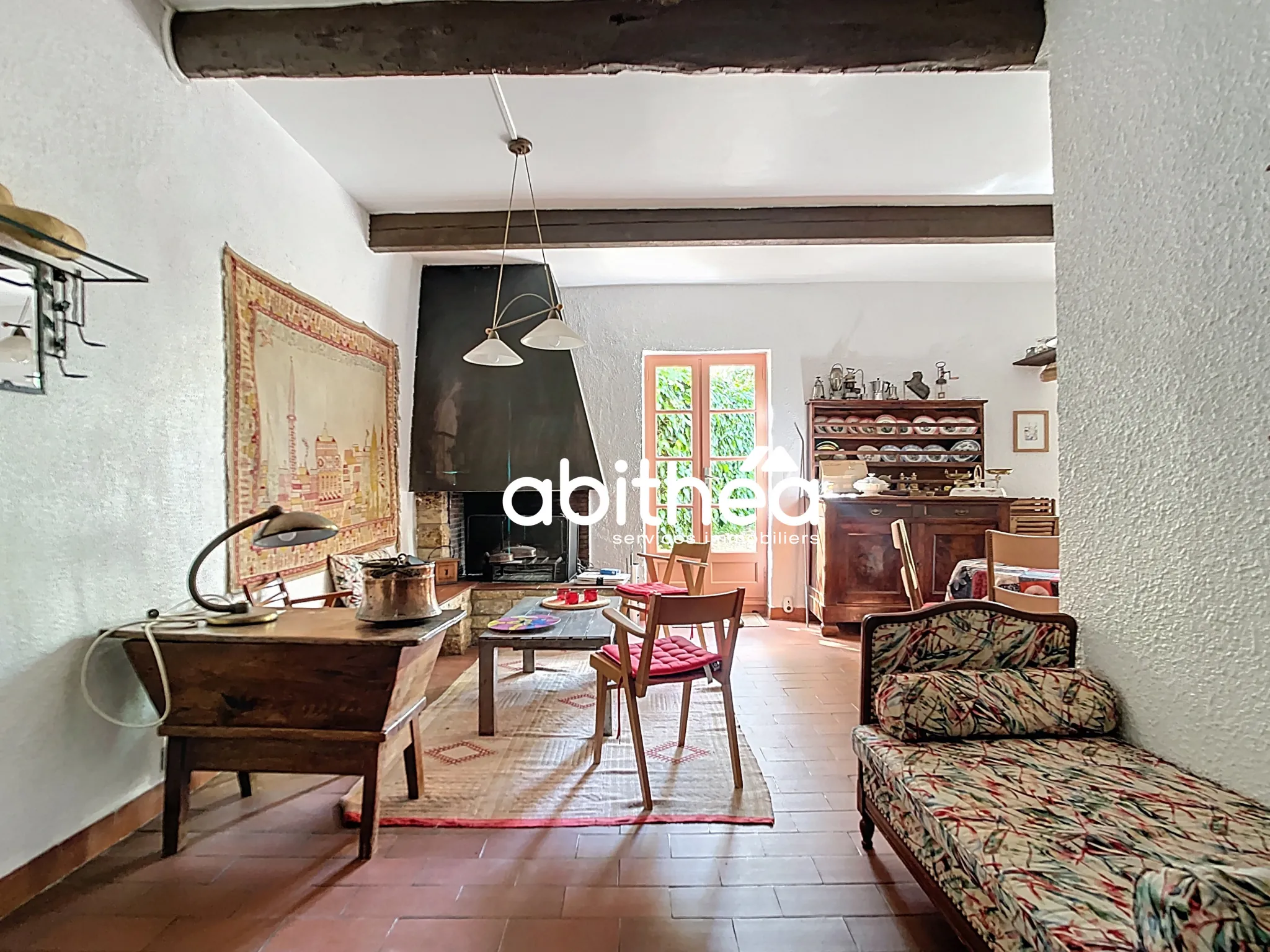 Charmante maison de caractère avec jardin et garage à Murviel-lès-Béziers 