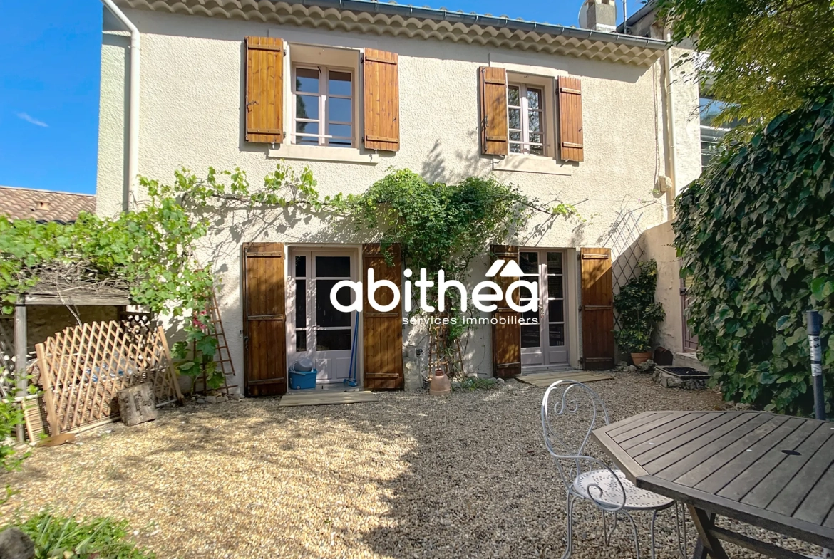 Charmante maison de caractère avec jardin et garage à Murviel-lès-Béziers 