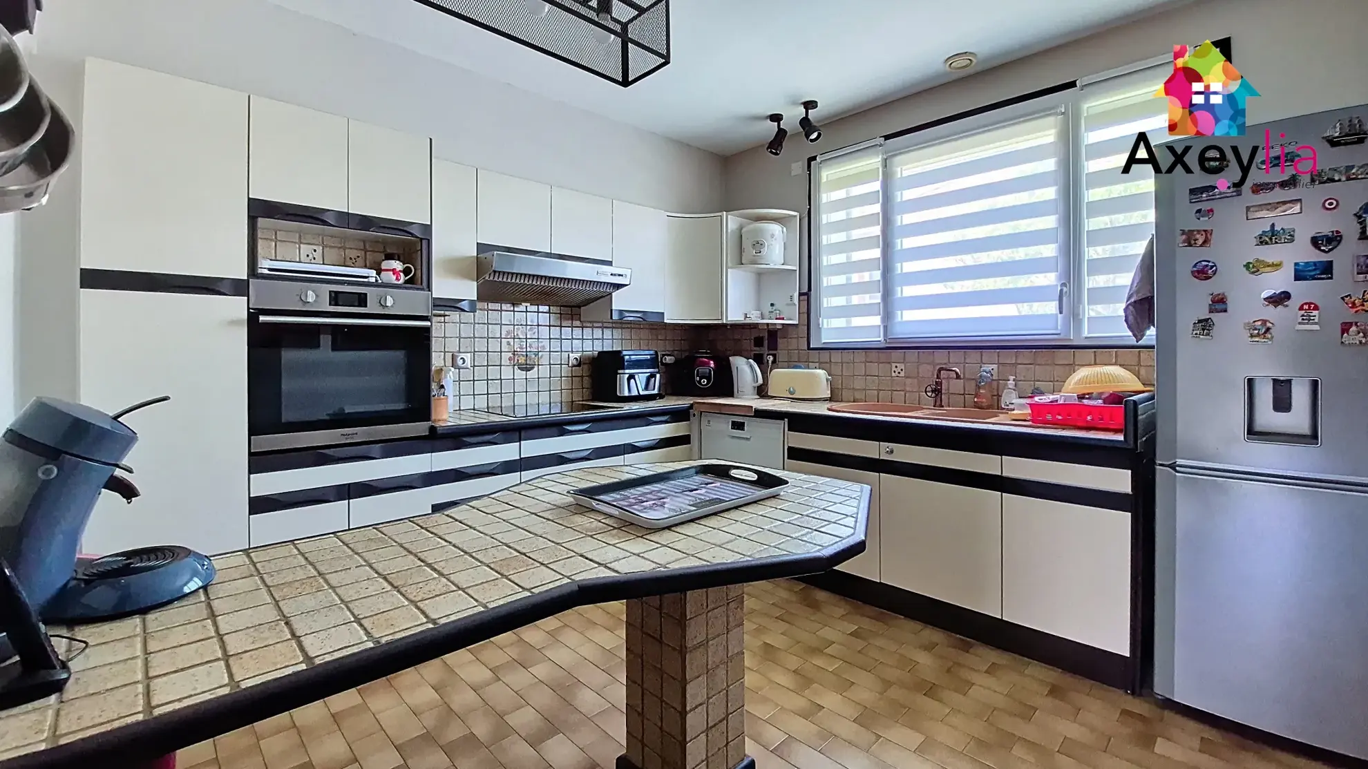 Charmante maison à vendre avec 4 chambres à Chauffailles - Terrain de 600 m² 