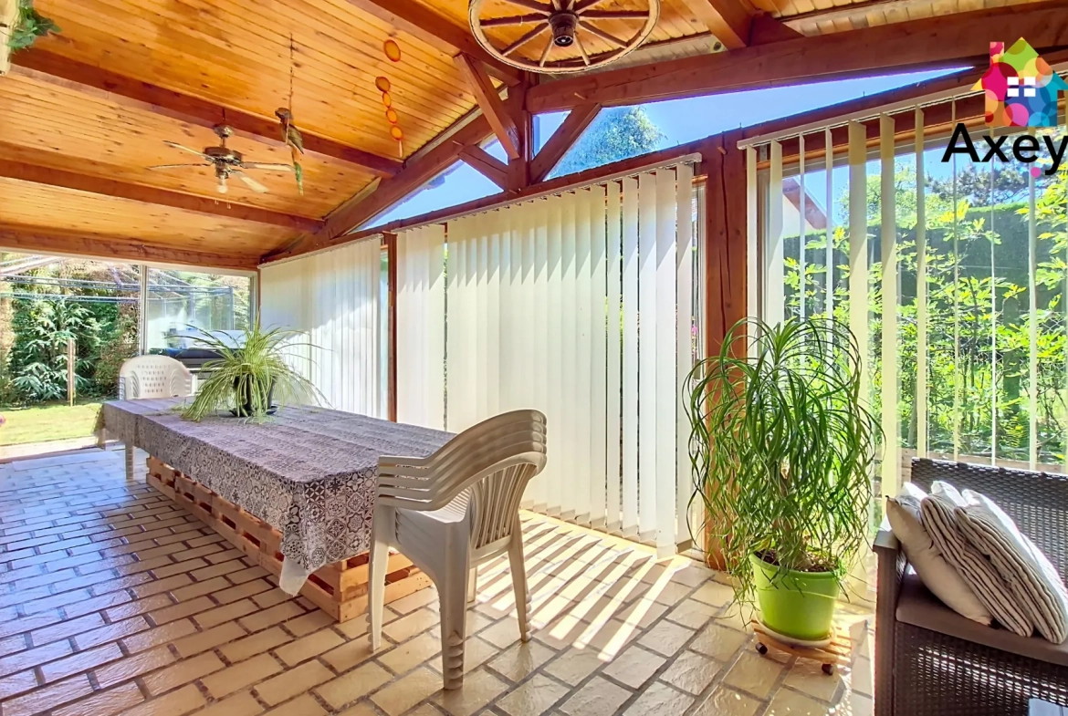 Charmante maison à vendre avec 4 chambres à Chauffailles - Terrain de 600 m² 