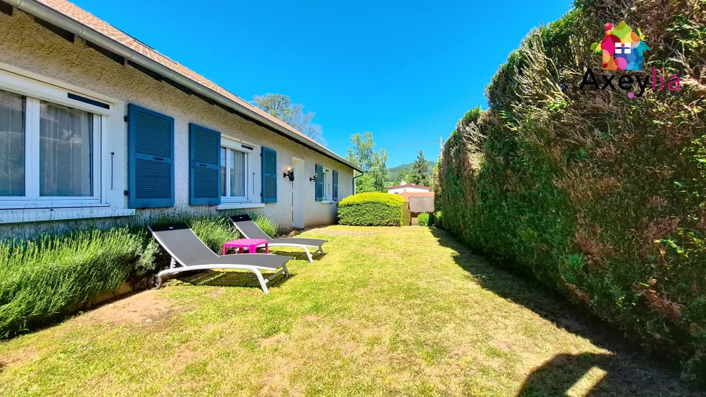 Charmante maison à vendre avec 4 chambres à Chauffailles - Terrain de 600 m²
