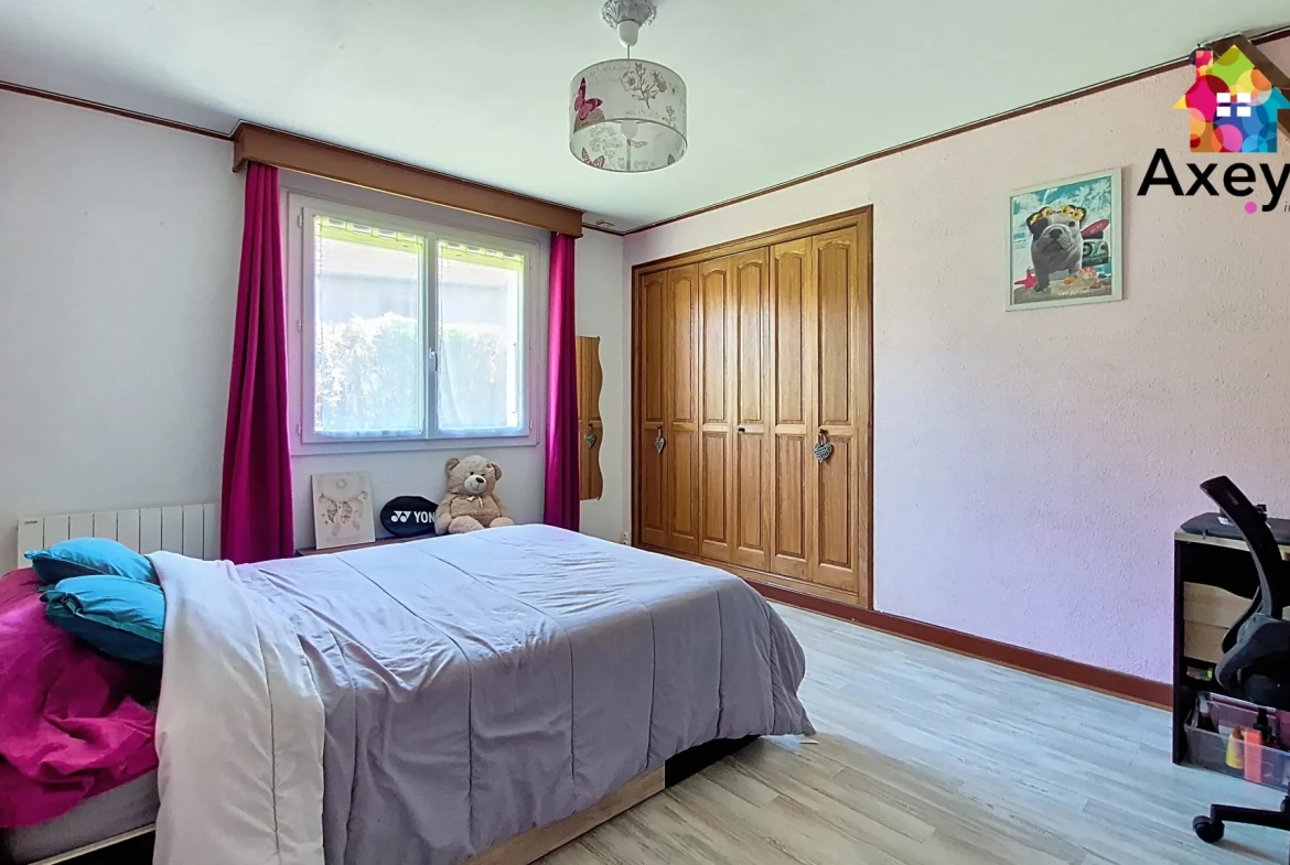 Charmante maison à vendre avec 4 chambres à Chauffailles - Terrain de 600 m² 
