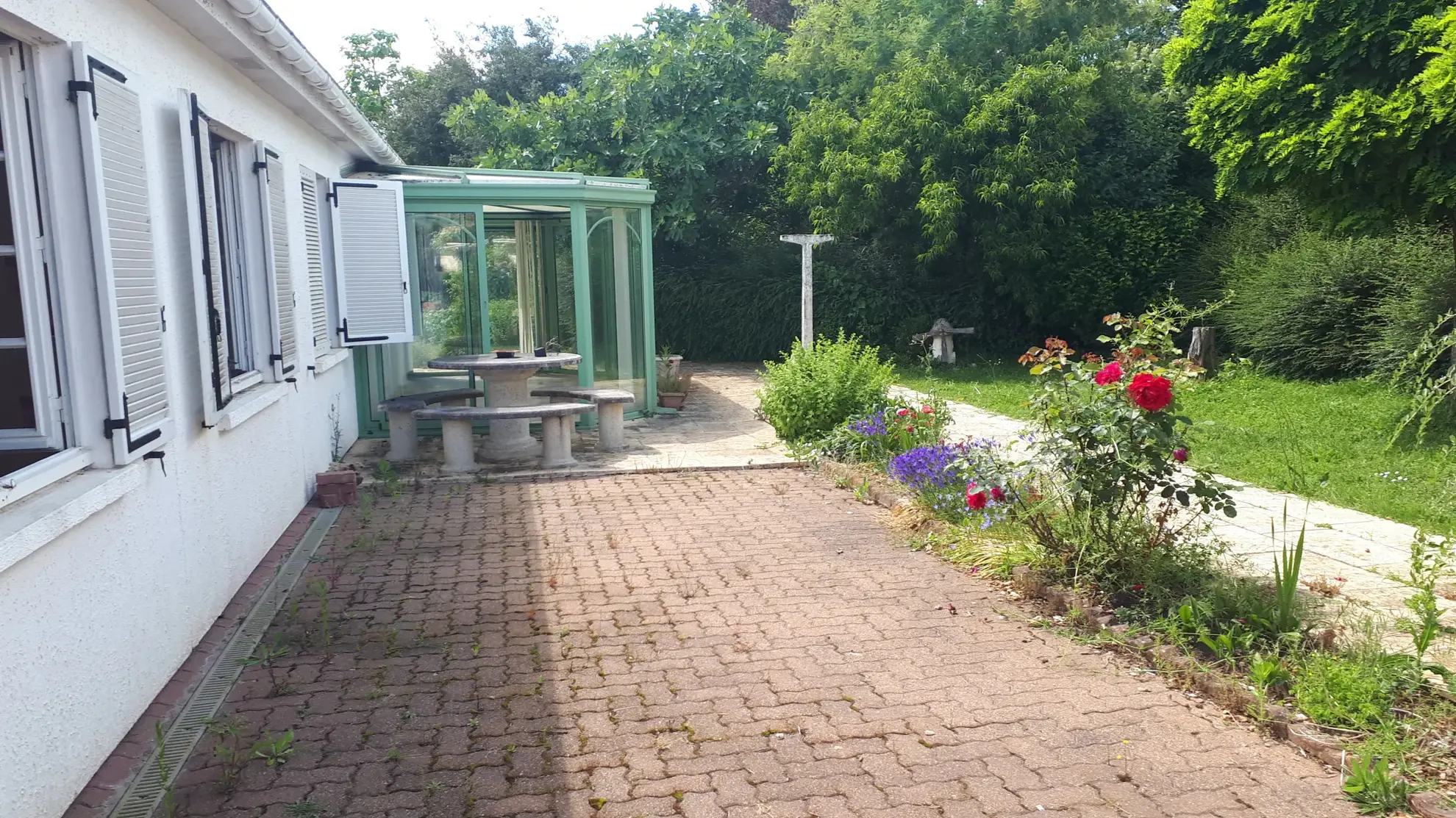 Maison à vendre à Chateau Larcher avec jardin et terrasses - 134 m² 
