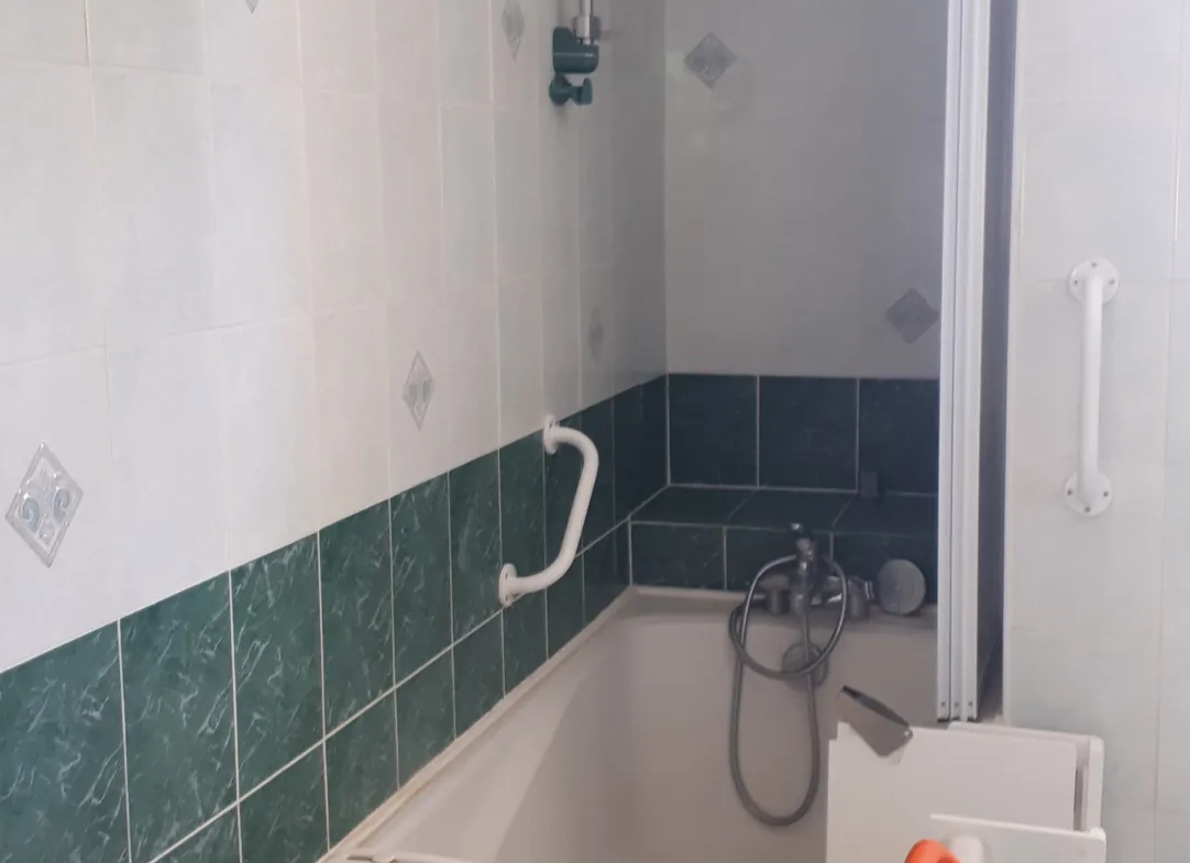 Maison à vendre à Chateau Larcher avec jardin et terrasses - 134 m² 