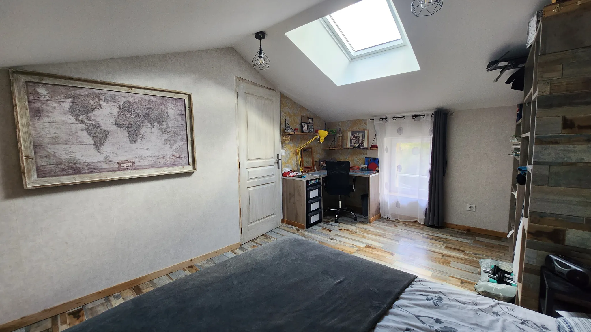 Charmante maison en pierre rénovée avec 3 chambres et garage à Sainte Hermine 