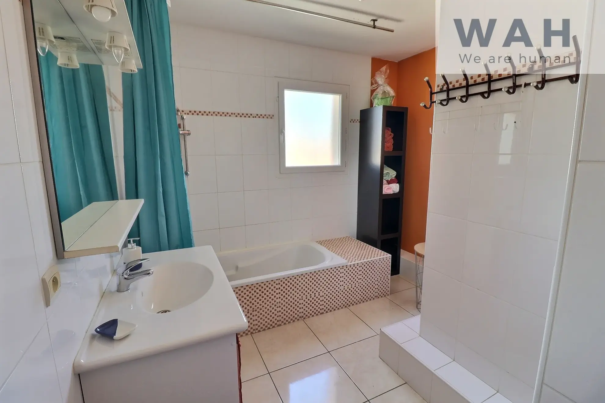 Appartement duplex F4 à Lunel – 86 m² avec jardin et garage 