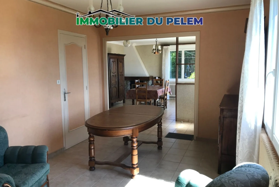 Maison familiale 4 chambres avec hangar et grand terrain en campagne 