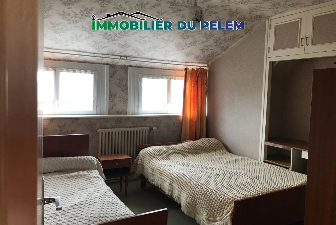Maison familiale 4 chambres avec hangar et grand terrain en campagne 