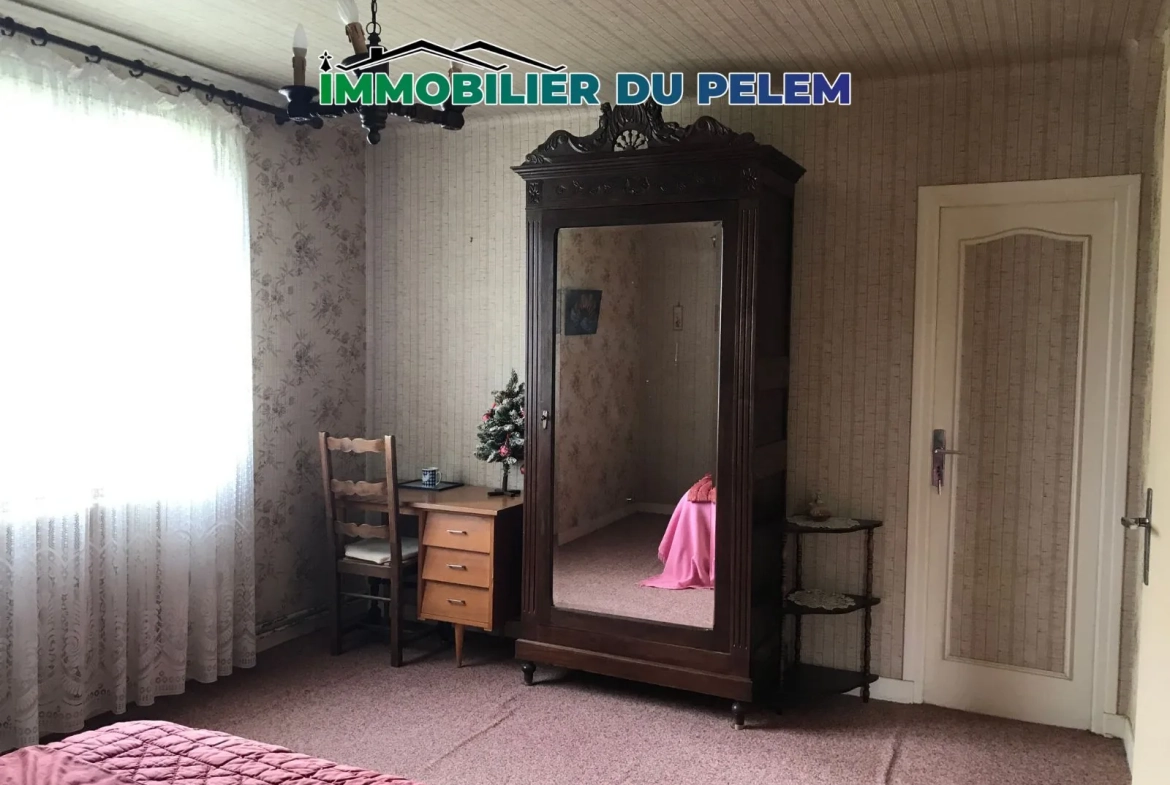 Maison familiale 4 chambres avec hangar et grand terrain en campagne 