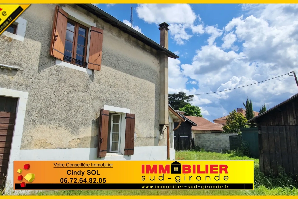 Maison de ville en pierre à Saint Symphorien avec jardin et garage à vendre 