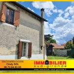 Maison de ville en pierre à Saint Symphorien avec jardin et garage à vendre