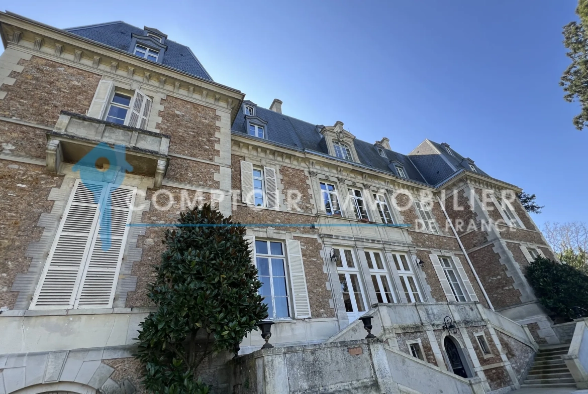 Appartement de standing avec parc et parking à Guigneville-sur-Essonne 