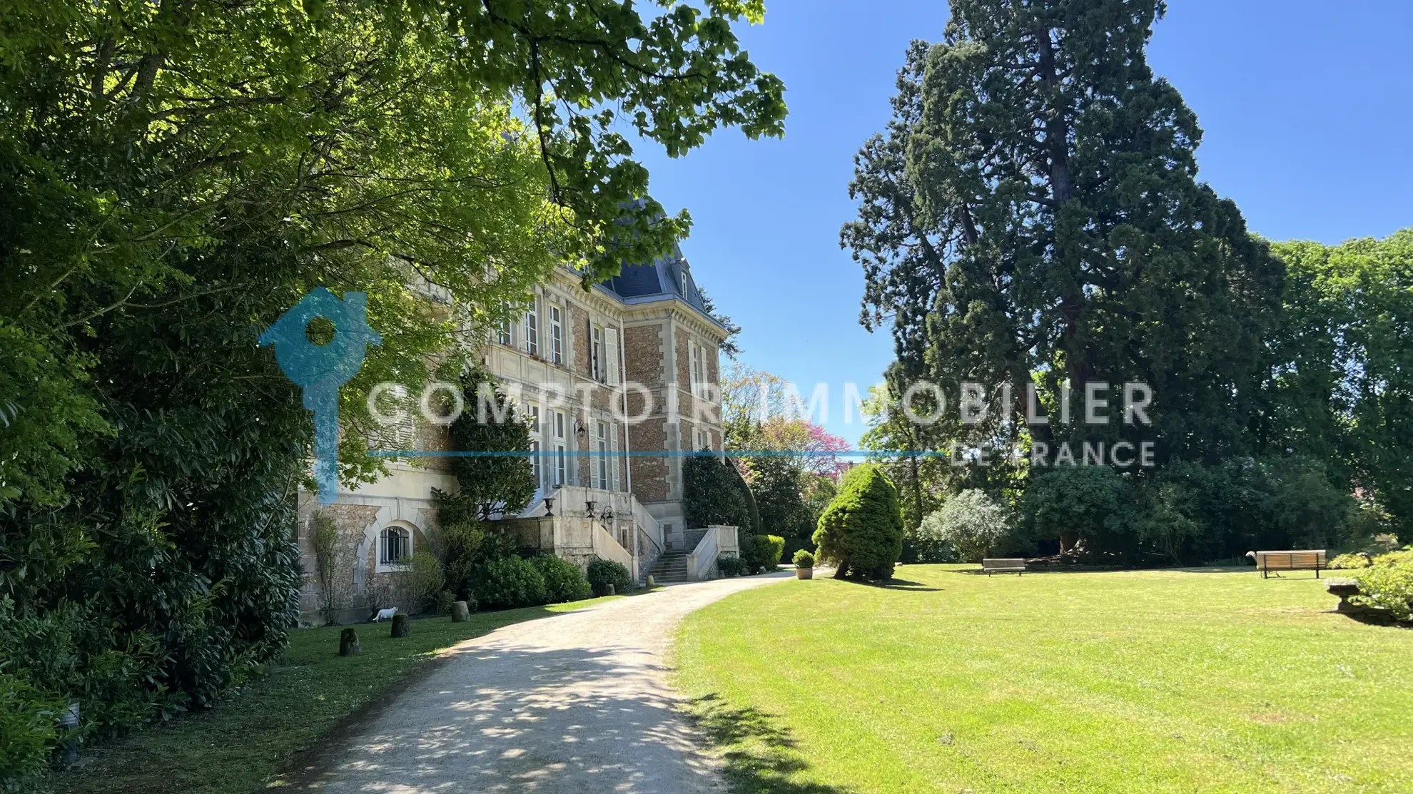 Appartement de standing avec parc et parking à Guigneville-sur-Essonne 