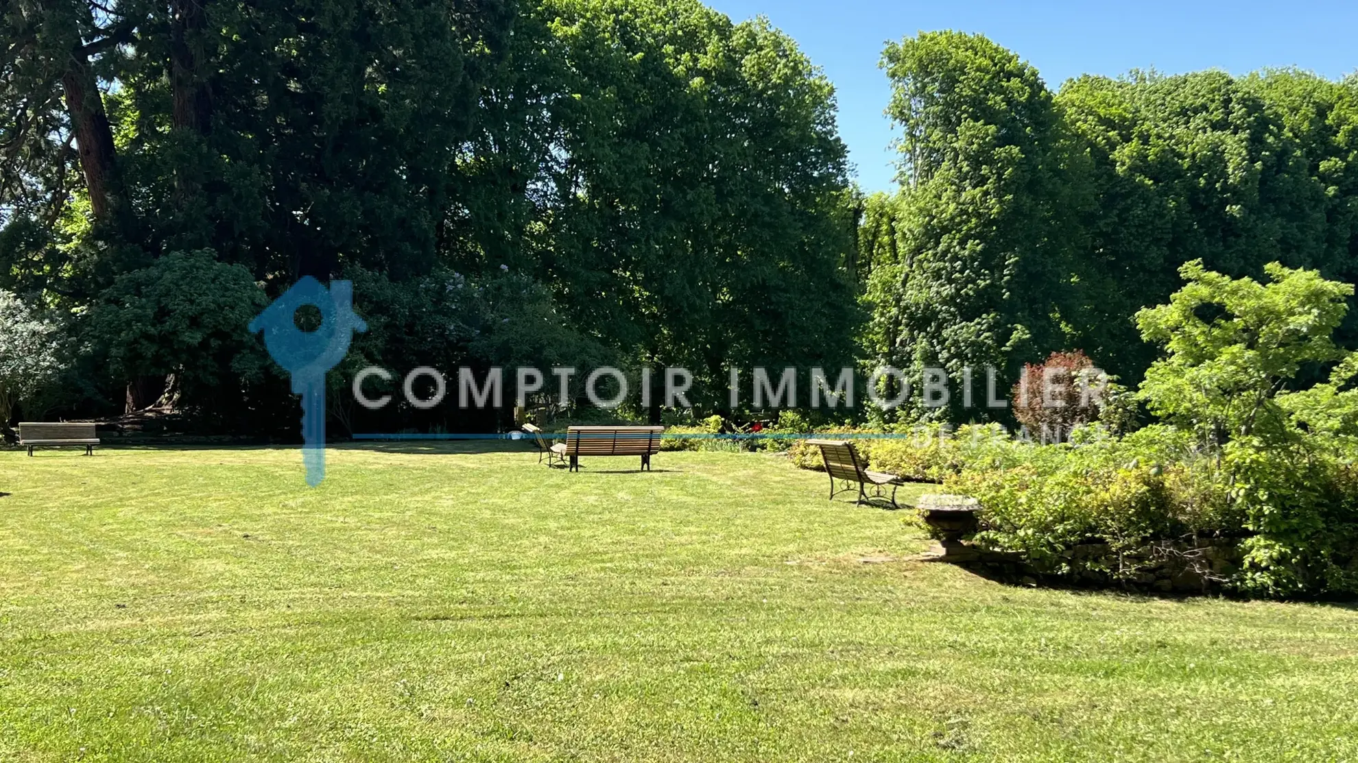 Appartement de standing avec parc et parking à Guigneville-sur-Essonne 