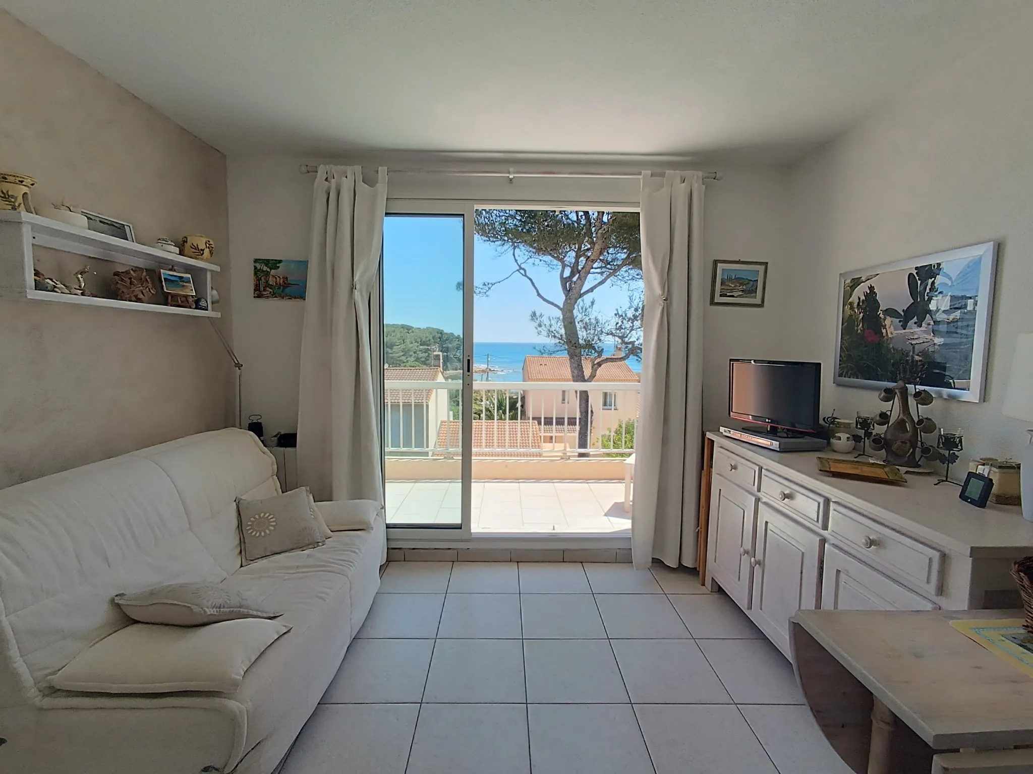 Appartement 1 pièce avec vue mer et terrasse à Carry le Rouet 