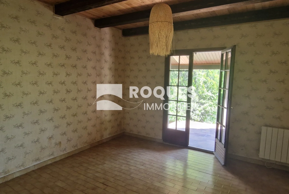 Villa à vendre à Lodève de 107 m² avec piscine et terrain arboré 