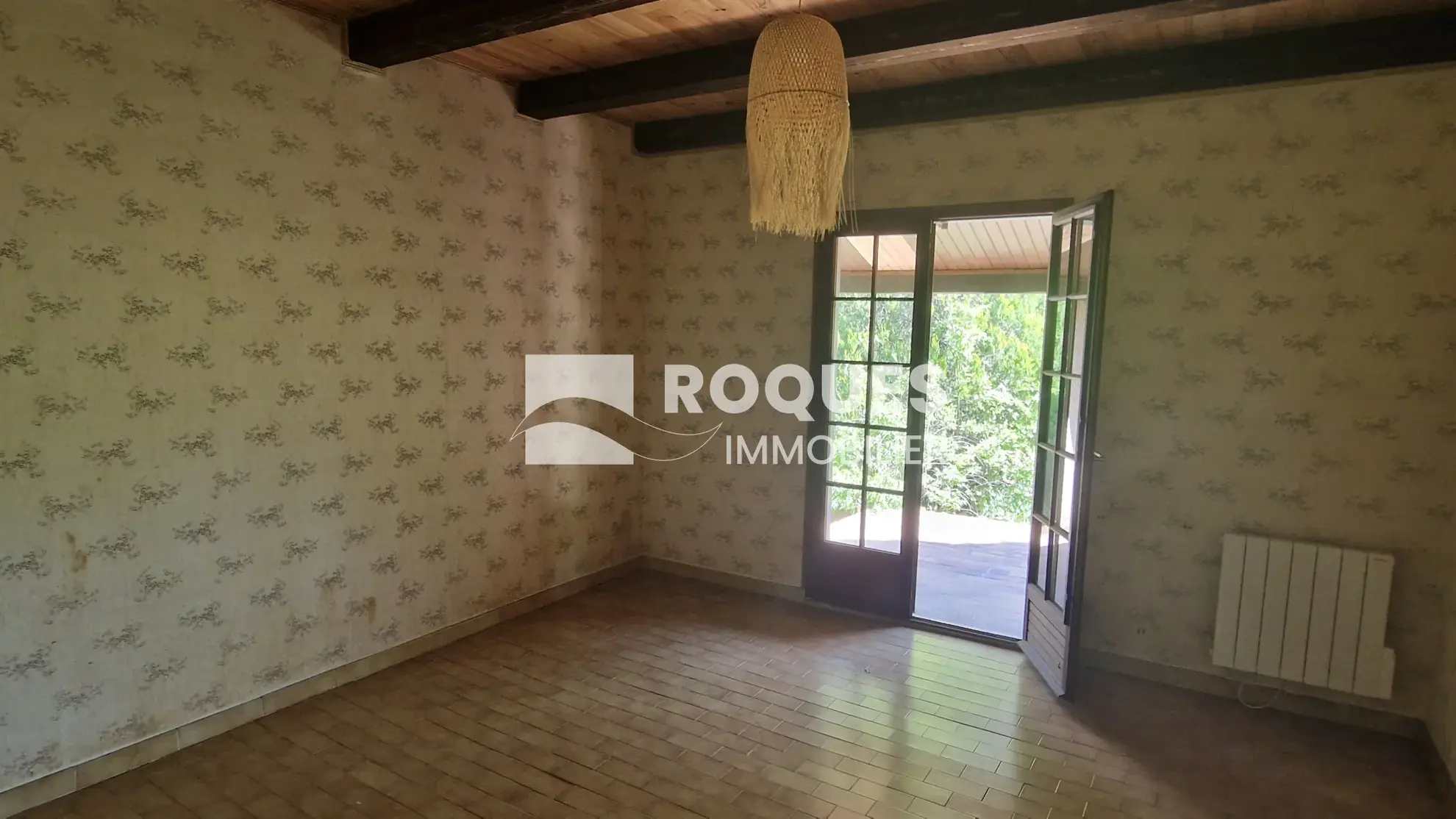 Villa à vendre à Lodève de 107 m² avec piscine et terrain arboré 