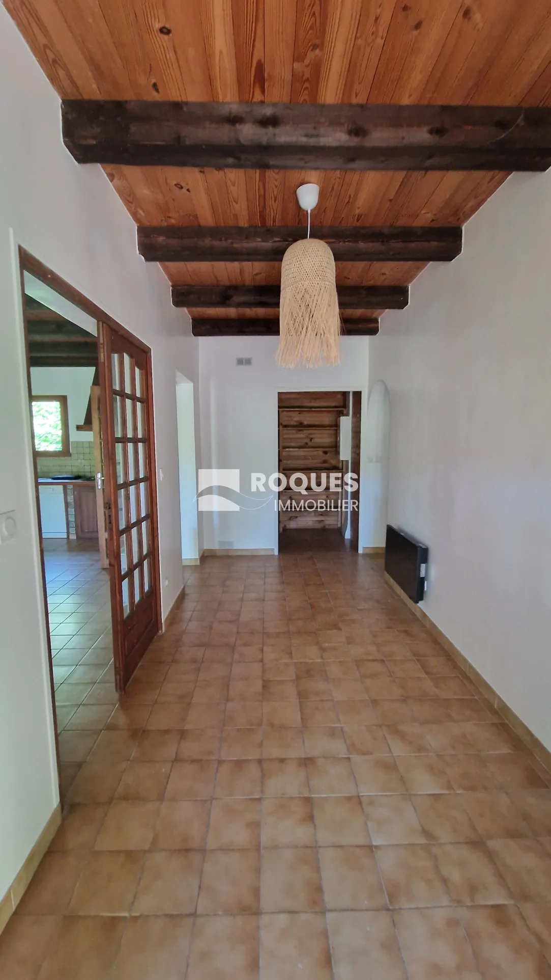Villa à vendre à Lodève de 107 m² avec piscine et terrain arboré 