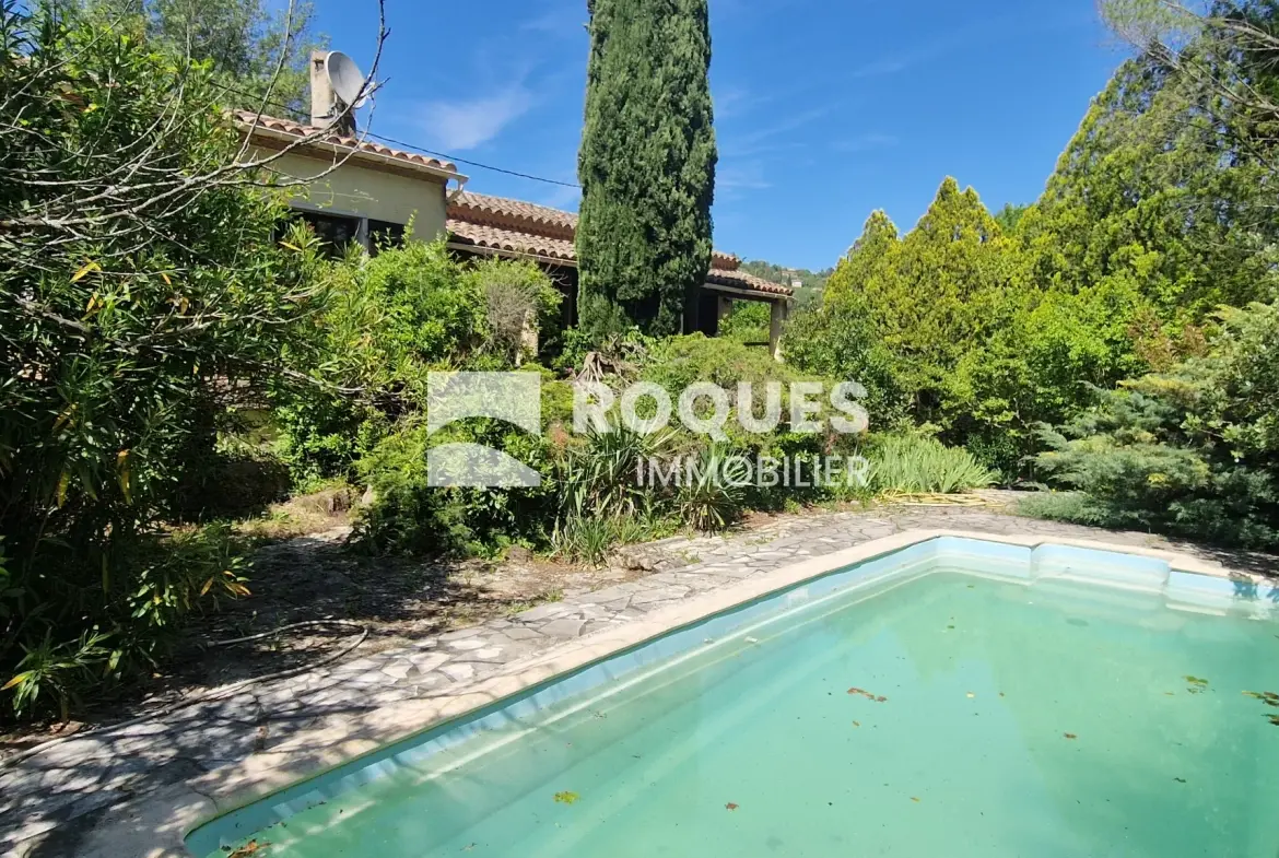Villa à vendre à Lodève de 107 m² avec piscine et terrain arboré 