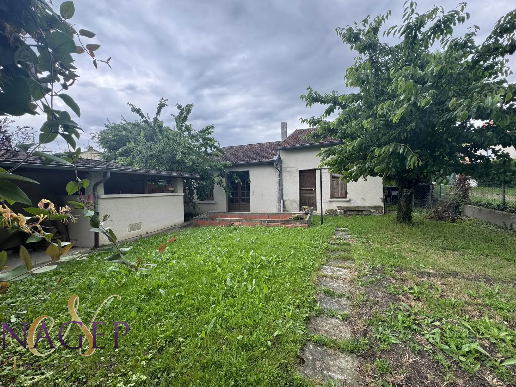 Belle maison à vendre avec jardin à Cusset proche Vichy 