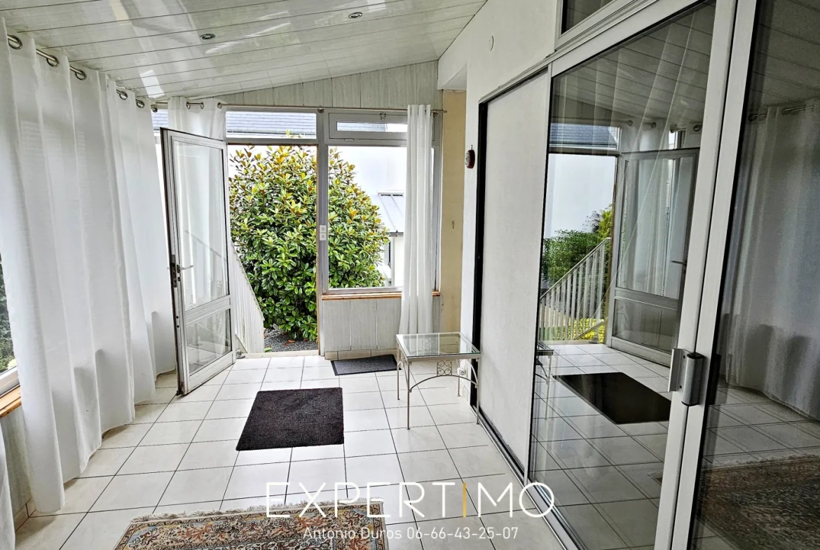 Maison à Loudéac 132 m² avec jardin et garage, proche commodités 