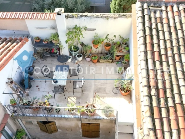 Bel appartement T2 de 52m² avec terrasse à Montpellier Écusson