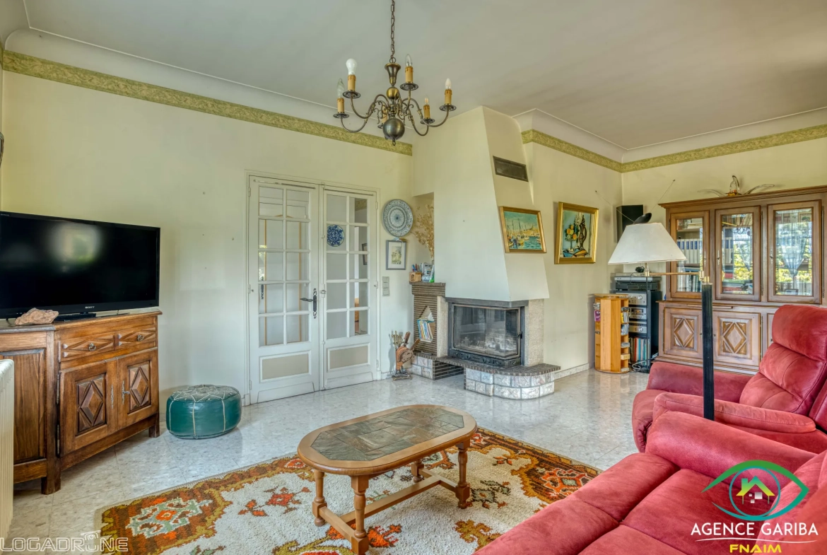 Jolie maison de 120 m² avec grand jardin et 4 chambres à Saint-Vite 