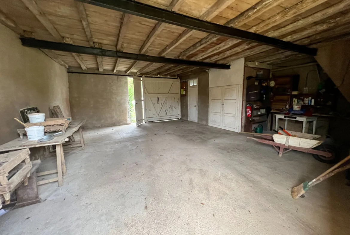 Maison à vendre à Sours - Spacieuse et avec dépendances, 150 m² 