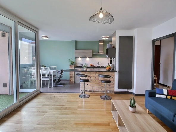 Appartement T3 lumineux avec balcon et cave à Lyon Part-Dieu