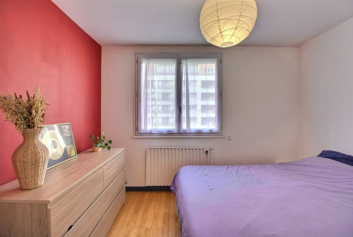 Appartement T3 lumineux avec balcon et cave à Lyon Part-Dieu 