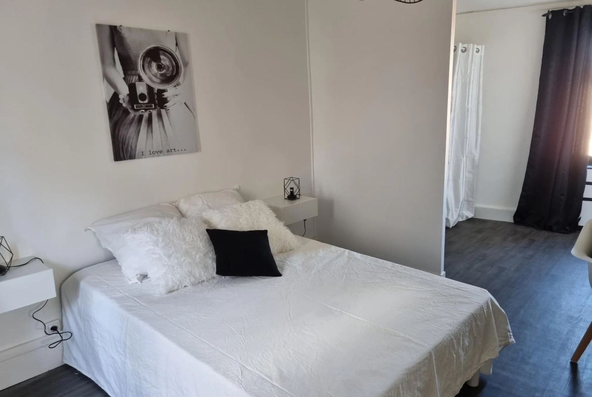 Belle maison rénovée de 135 m² avec terrasse à Combronde 