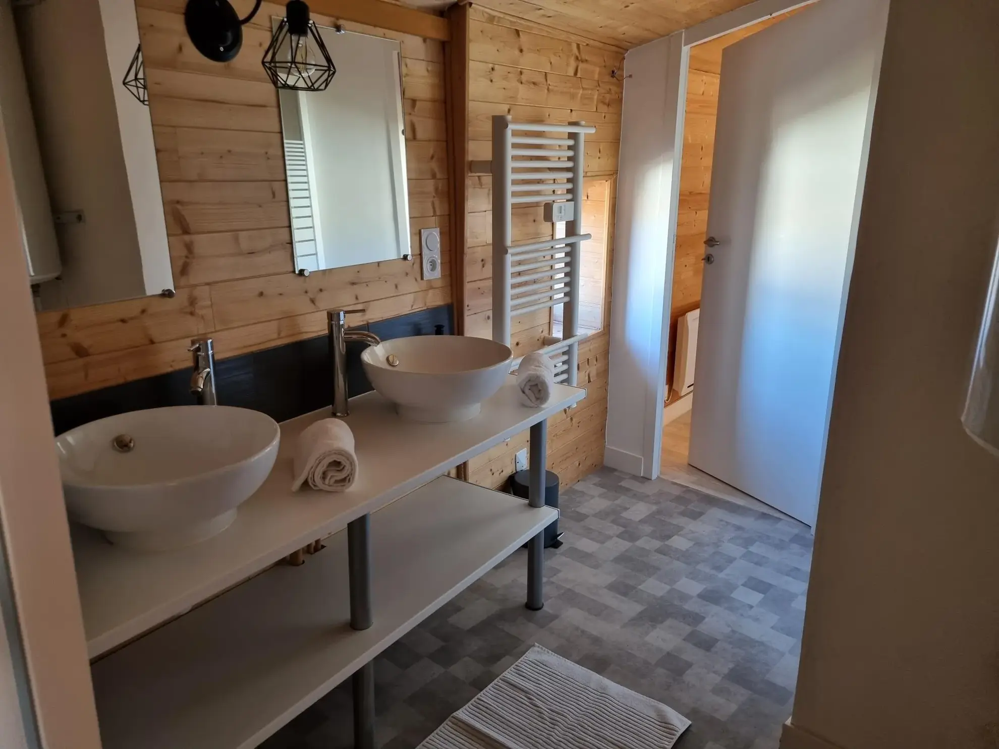 Belle maison rénovée de 135 m² avec terrasse à Combronde 