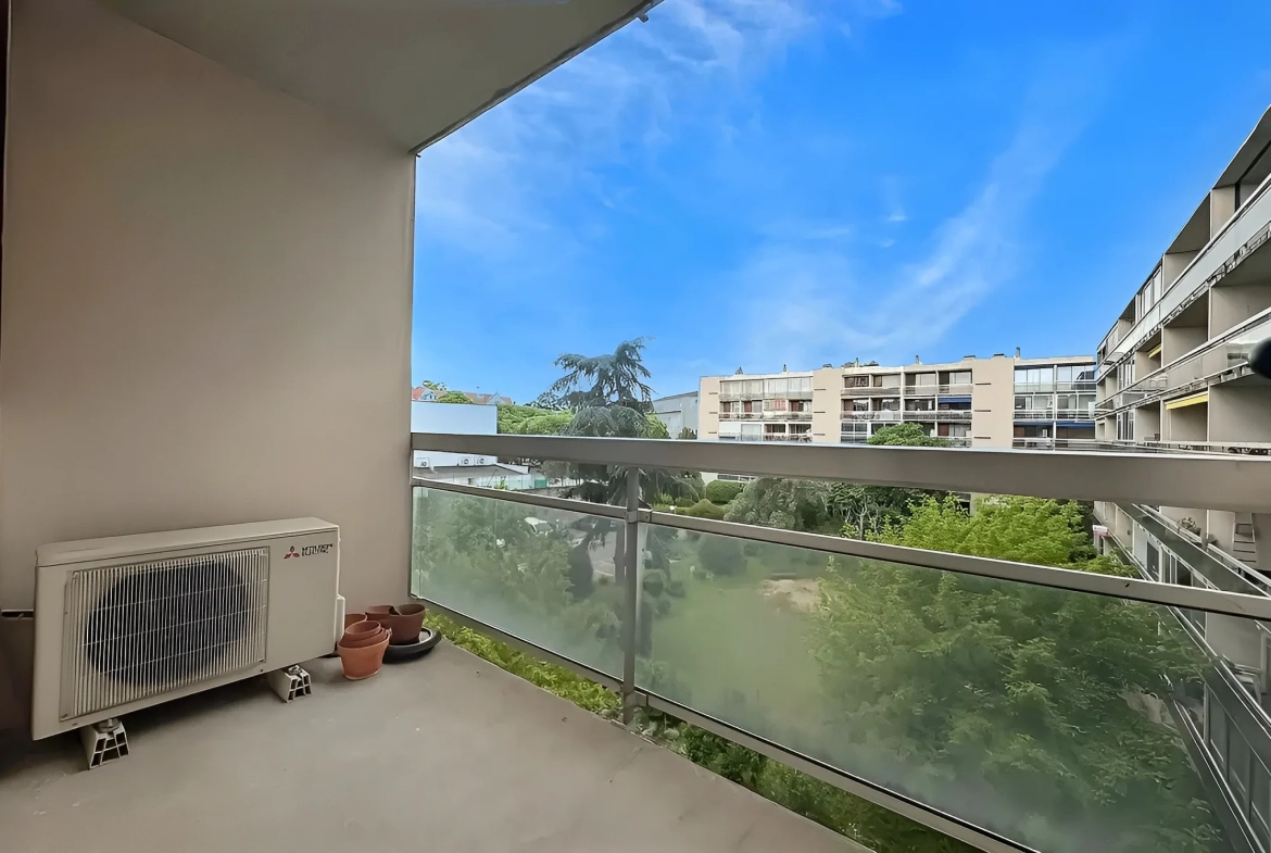 Appartement T5 traversant avec 6 terrasses et parking à Montpellier – Investissement idéal 