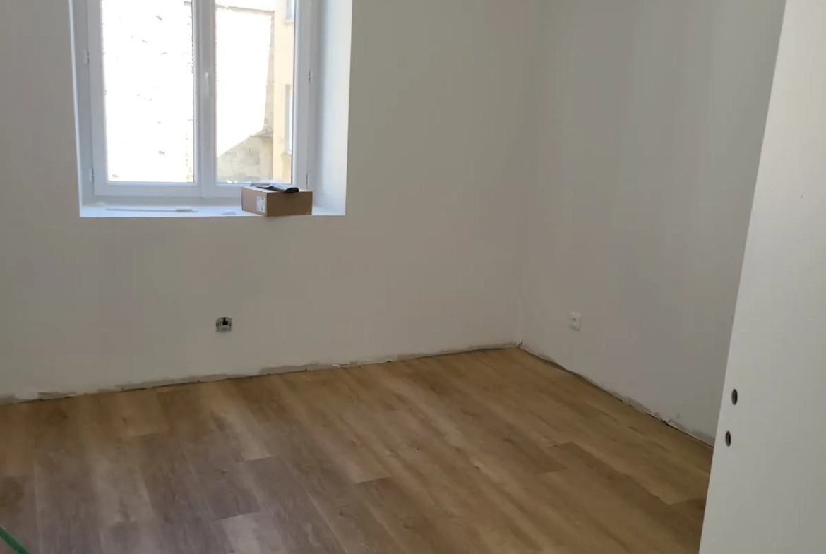 Bel appartement T2 rénové de 60 m² au cœur de Beaurepaire 