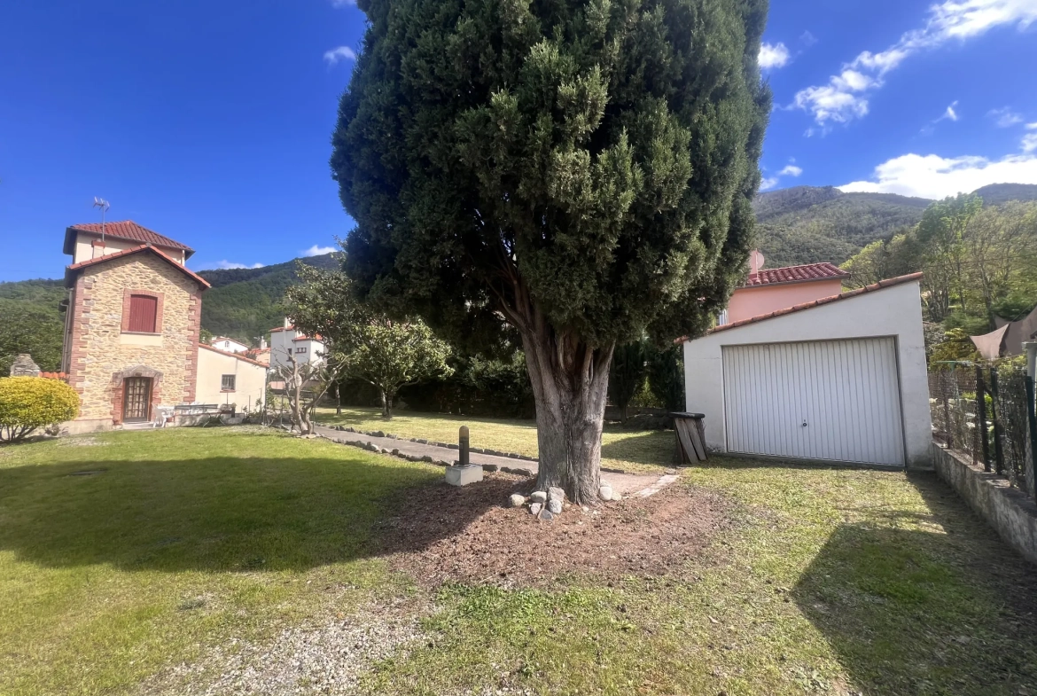 Maison F5 avec grand jardin et garage à Arles-sur-Tech 