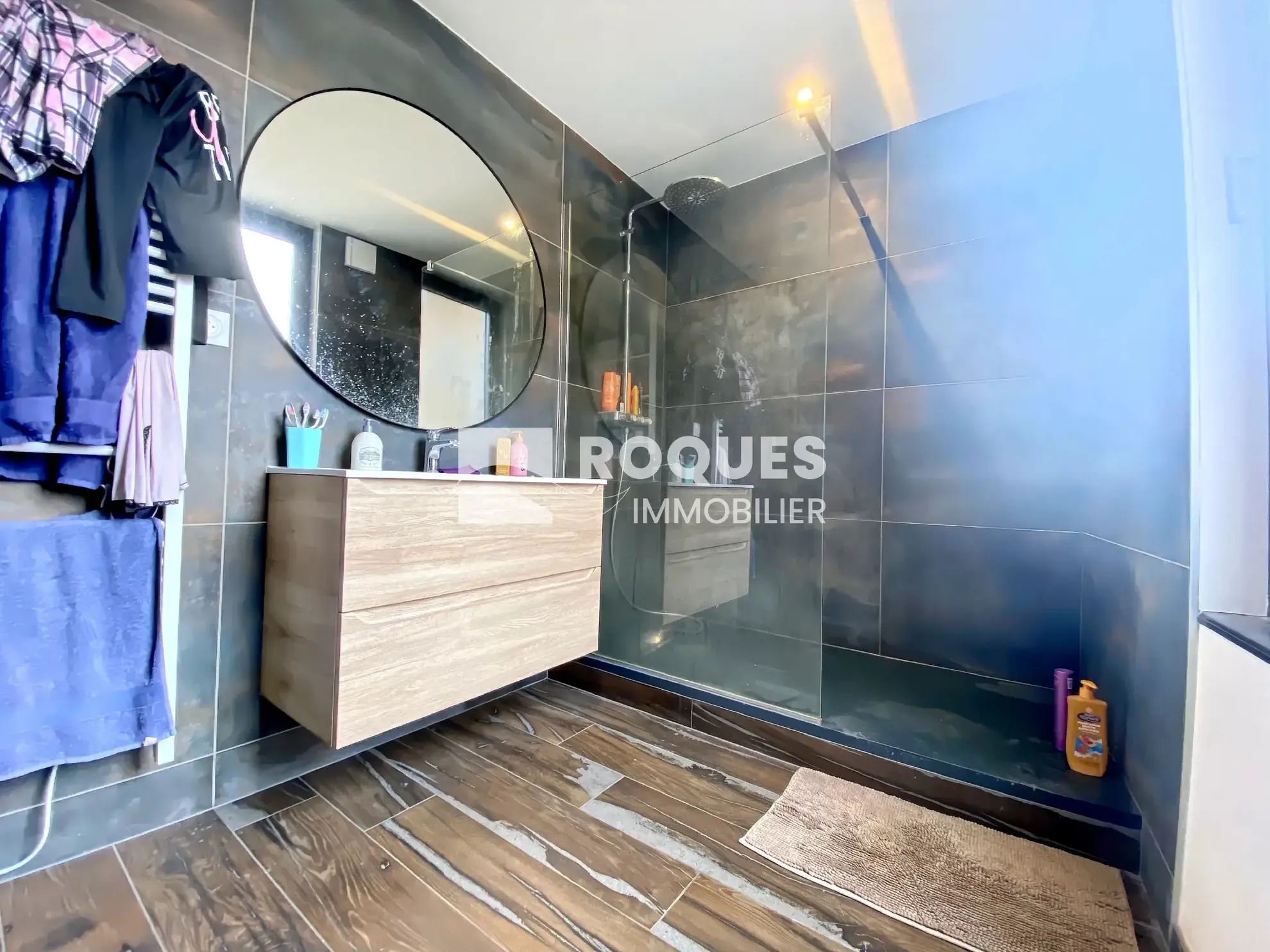 Appartement rénové de 72 m2 à Millau, proche centre-ville 
