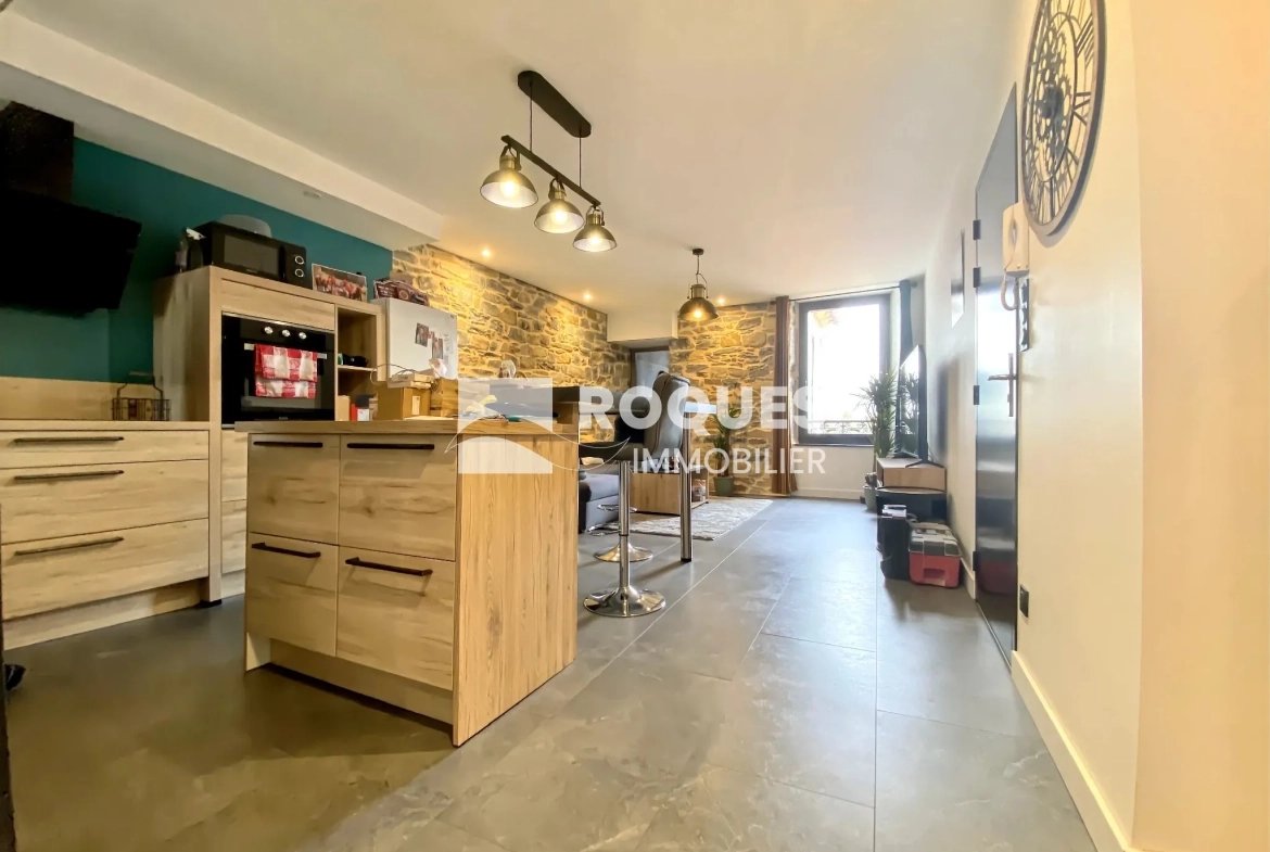 Appartement rénové de 72 m2 à Millau, proche centre-ville 
