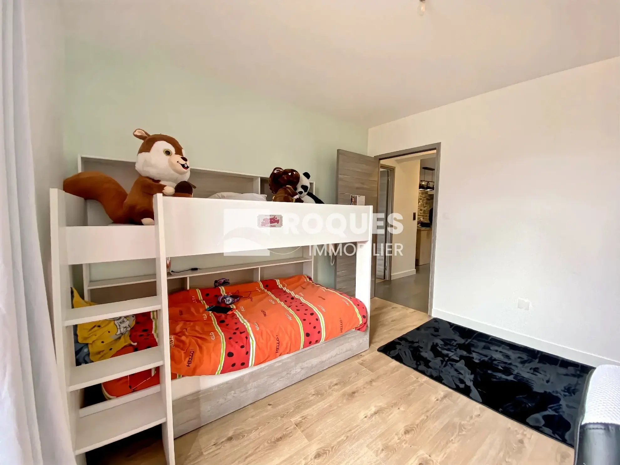 Appartement rénové de 72 m2 à Millau, proche centre-ville 