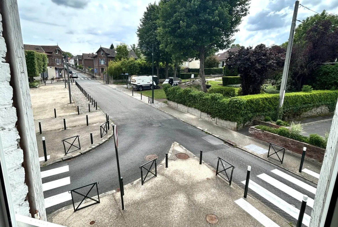 Appartement duplex 3 pièces à Noisiel - 56,80 m² dans quartier pavillonnaire 