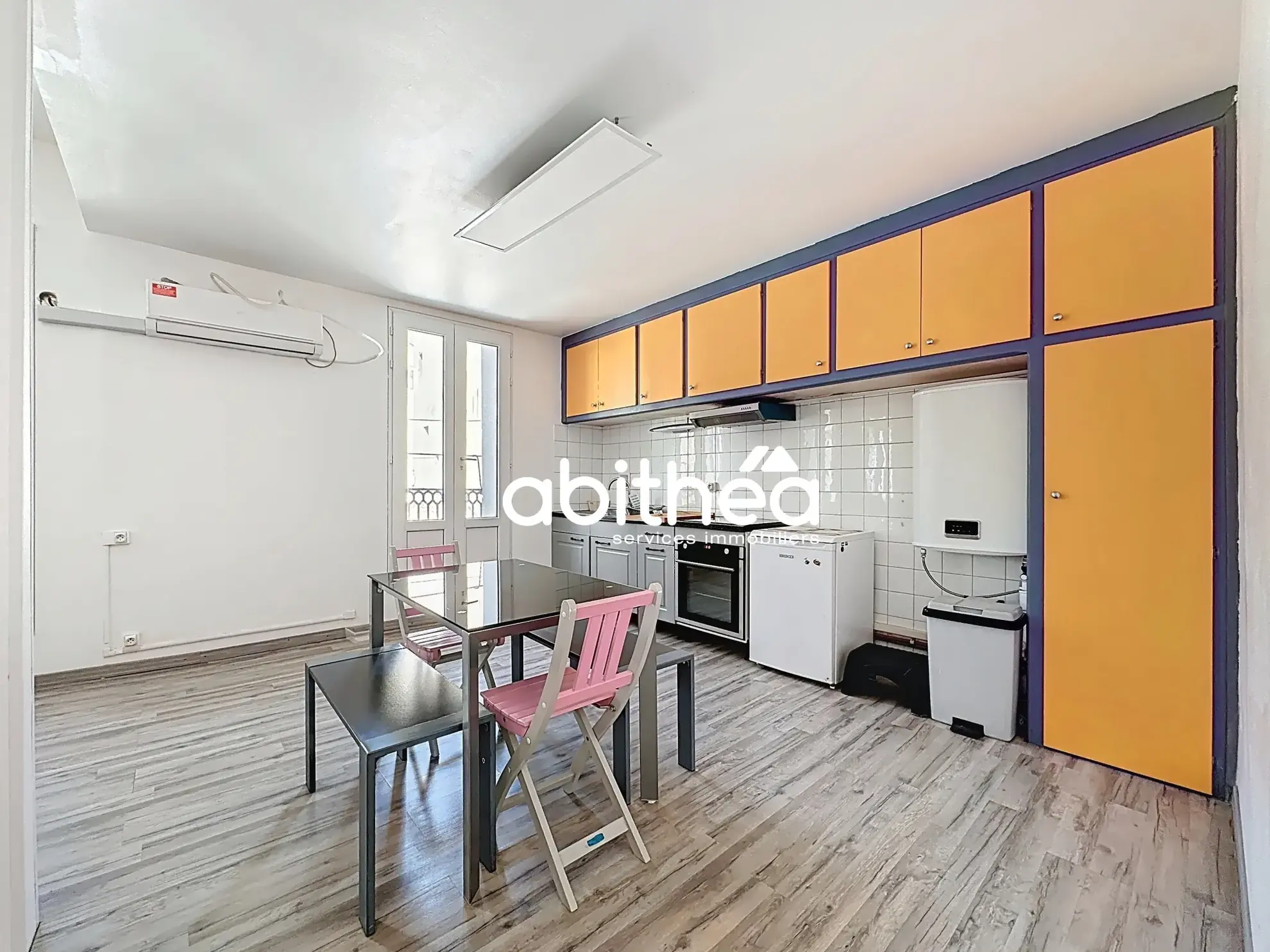 Appartement lumineux T2/T3 avec terrasse en centre-ville de Béziers 