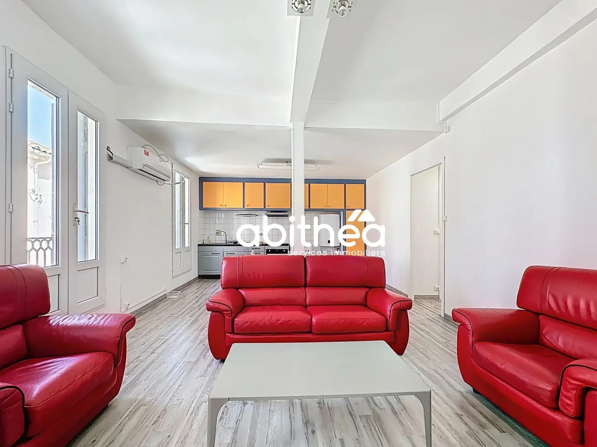 Appartement lumineux T2/T3 avec terrasse en centre-ville de Béziers 