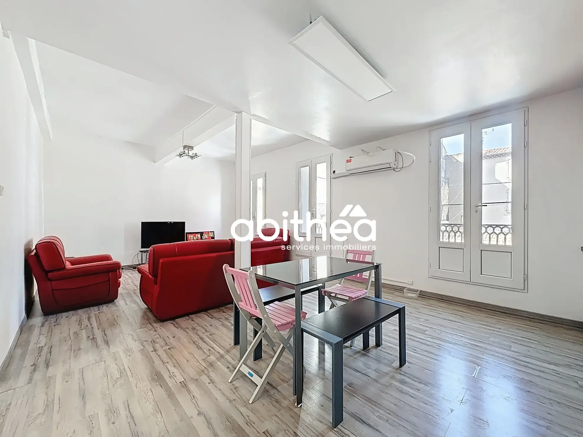 Appartement lumineux T2/T3 avec terrasse en centre-ville de Béziers 