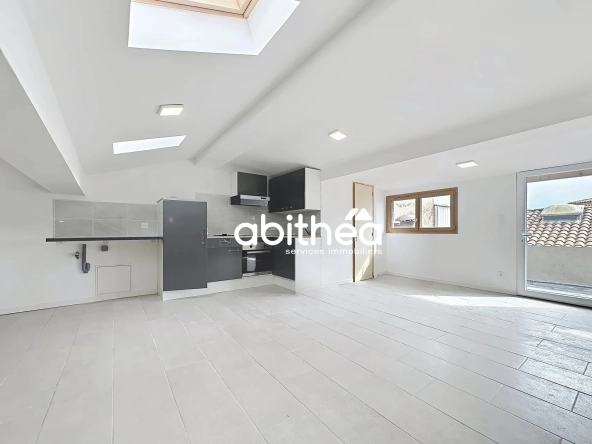 Appartement lumineux T2/T3 avec terrasse en centre-ville de Béziers