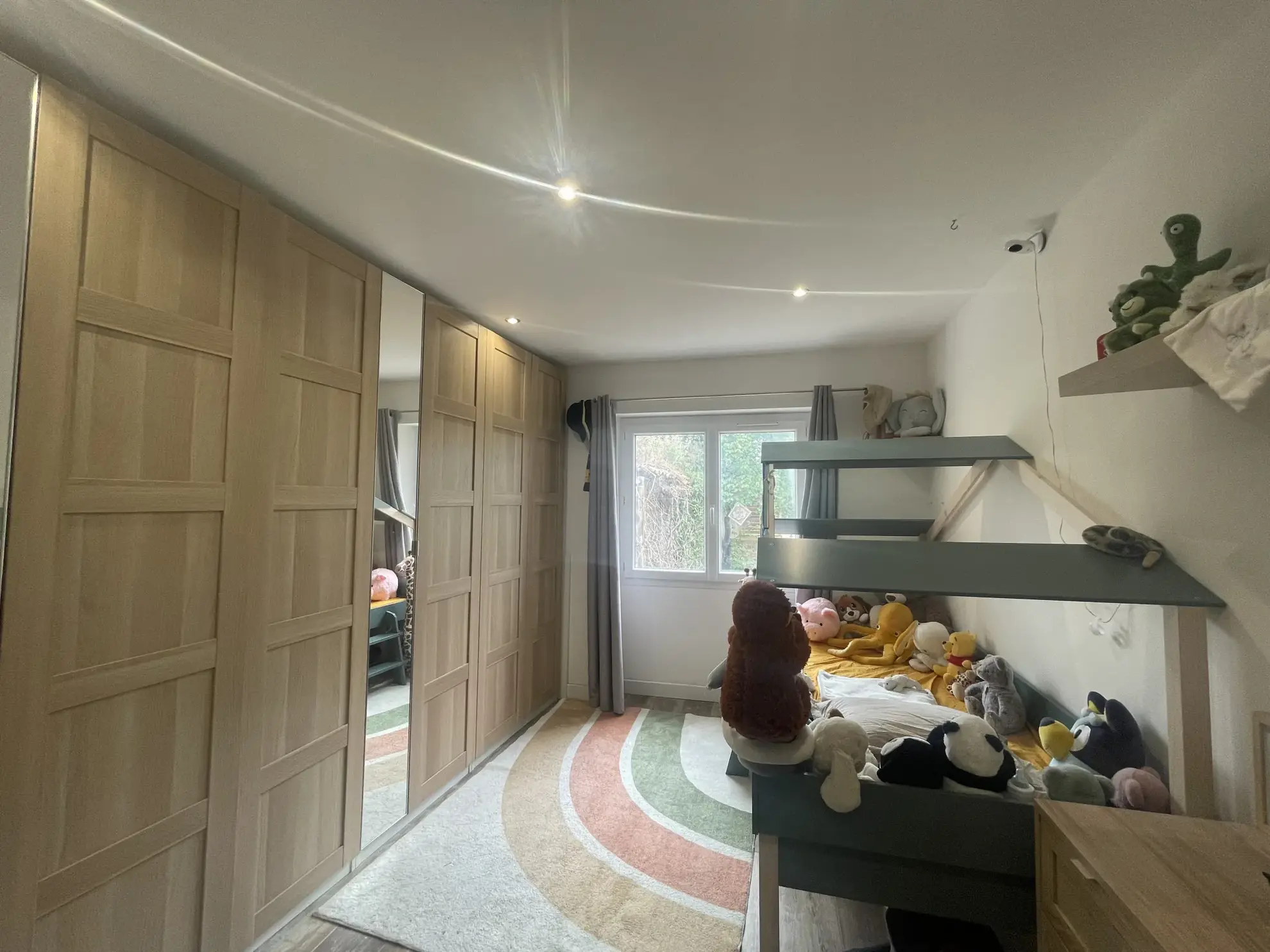Appartement duplex rénové de 83 m² à La Crau en centre-ville 