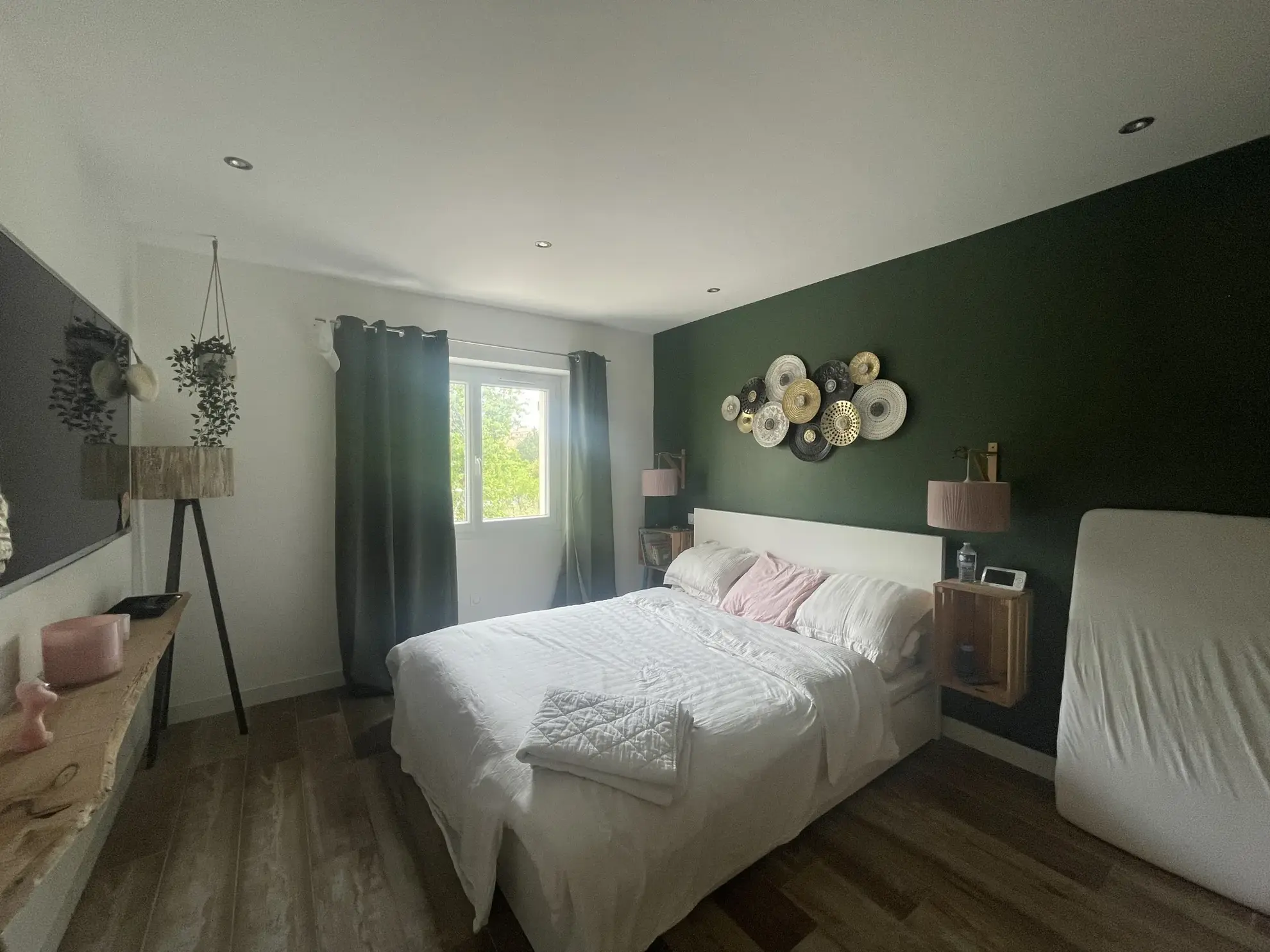 Appartement duplex rénové de 83 m² à La Crau en centre-ville 