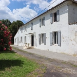 Maison de maître en pierre à vendre à Saint Ciers du Tallon, proche Bordeaux