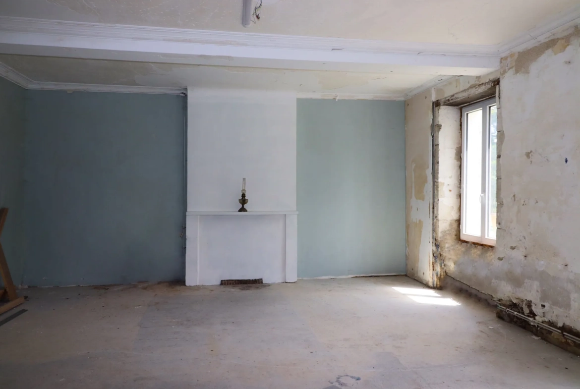Maison de maître en pierre à vendre à Saint Ciers du Tallon, proche Bordeaux 