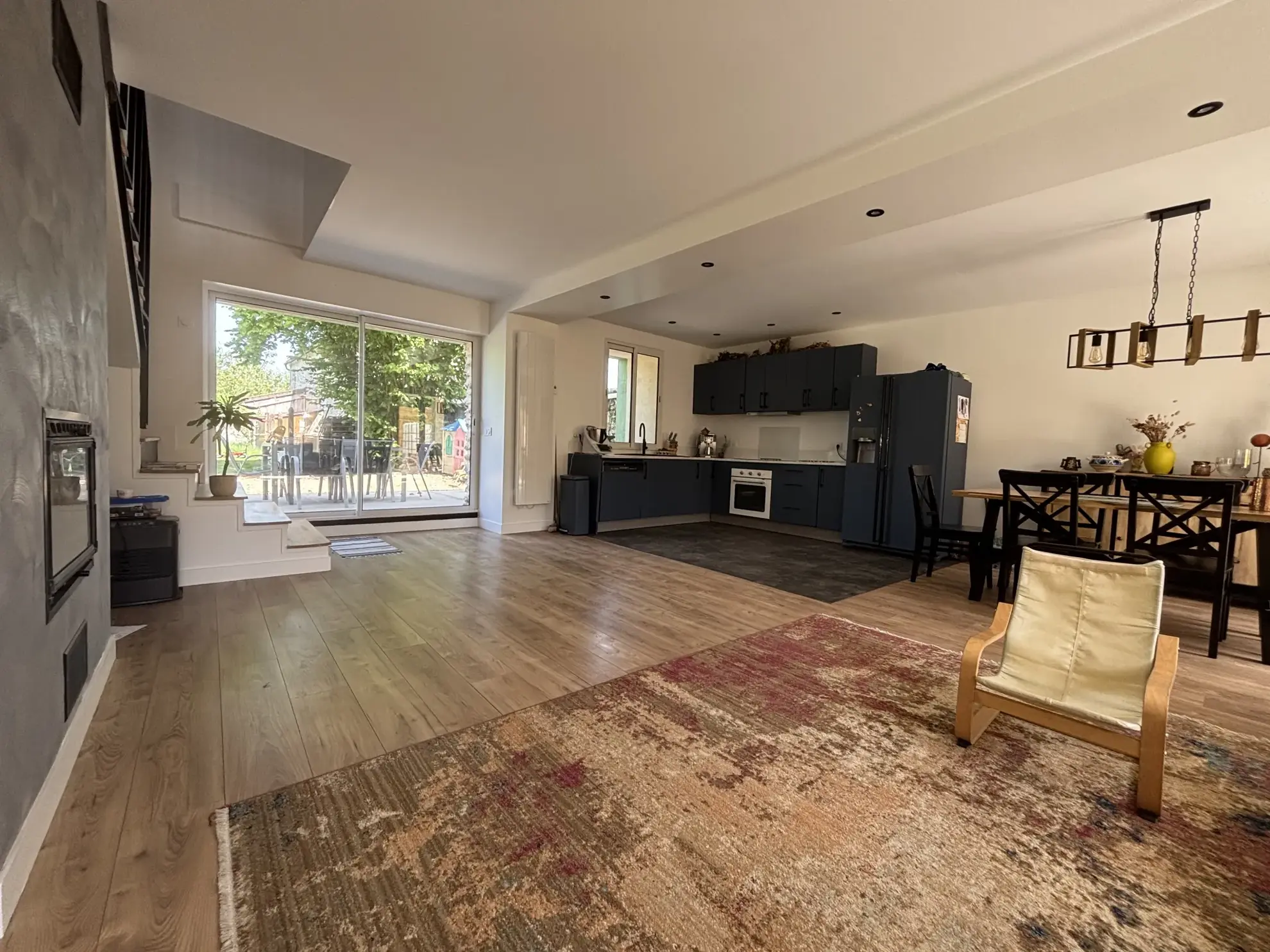 Maison briarde rénovée à La Ferté-sous-Jouarre avec jardin et prestations modernes 